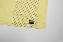 Load image into Gallery viewer, Nike Manchester United 13-14 Goalkeeper Jersey | M