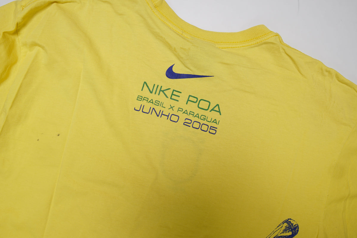 Vintage Nike Brasil 2005 T-Shirt | M