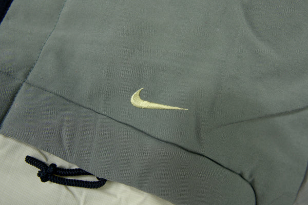 Vintage Nike Puffer Jacket | M