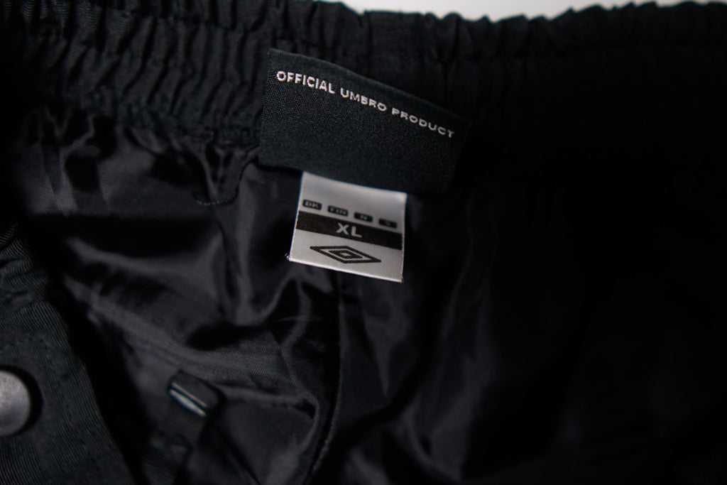 Vintage Umbro Trackpants | XL