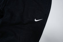 Load image into Gallery viewer, Nike Sweatpants | M