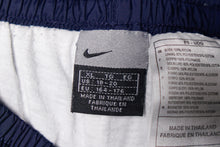 Load image into Gallery viewer, Vintage Nike Trackpants | XS