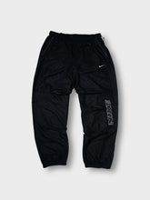 Load image into Gallery viewer, Vintage Nike Trackpants | L