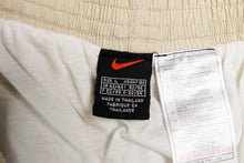 Load image into Gallery viewer, Vintage Nike Shorts | L