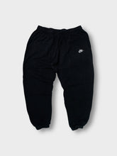 Load image into Gallery viewer, Nike Sweatpants | L