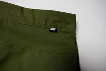Load image into Gallery viewer, Nike Cargo Pants | 38