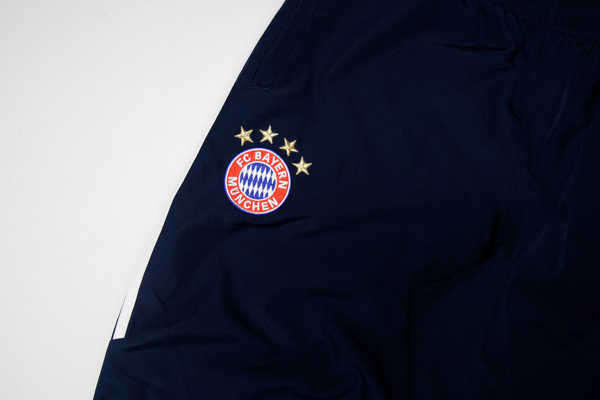 Adidas FC Bayern Trackpants | M