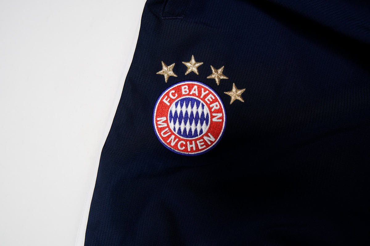 Adidas FC Bayern Trackpants | M