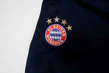 Load image into Gallery viewer, Adidas FC Bayern Trackpants | M