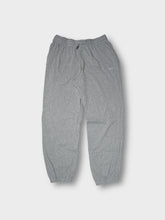 Load image into Gallery viewer, Nike Sweatpants | L