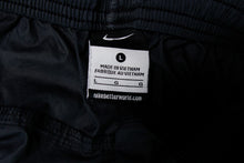 Load image into Gallery viewer, Vintage Nike Trackpants | M