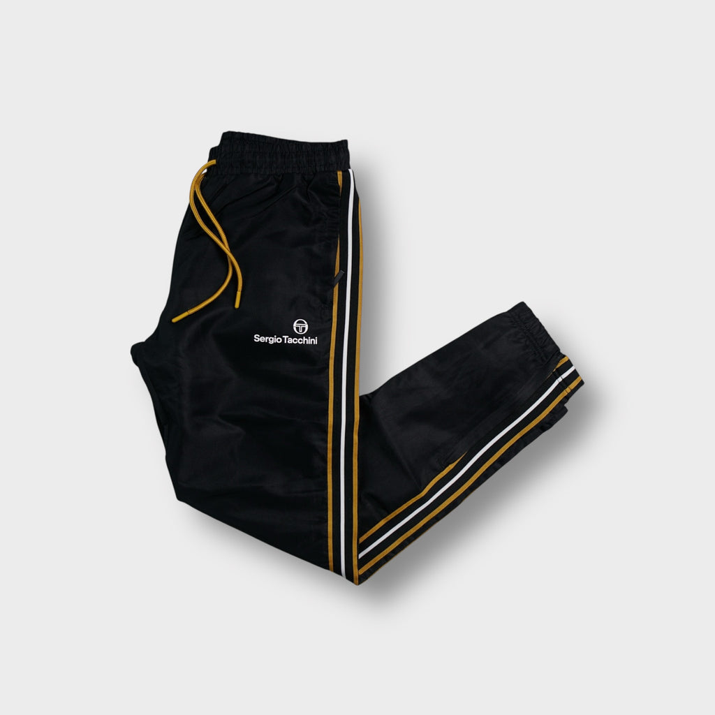 Sergio Tacchini trackpants in black with yellow drawstrings and side stripes