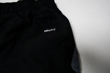 Load image into Gallery viewer, Vintage Nike Trackpants | XXL