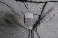 Load image into Gallery viewer, Vintage Nike Sweatjacket | M