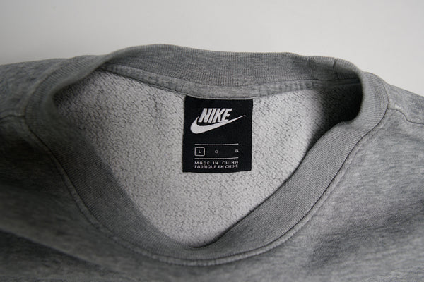 Nike Sweater | L