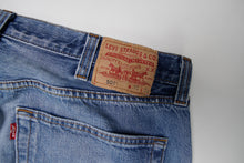 Load image into Gallery viewer, Vintage Levi's Pants | 33/34