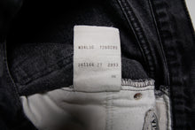 Load image into Gallery viewer, Vintage Levi's Pants | 34/30