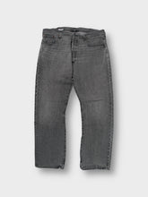 Load image into Gallery viewer, Vintage Levi&#39;s Pants | 40/34