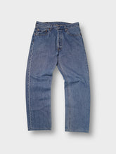 Load image into Gallery viewer, Vintage Levi's Pants | 32/32