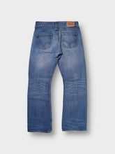 Load image into Gallery viewer, Vintage Levi's Pants | 34/32
