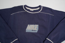 Load image into Gallery viewer, Vintage Nike Sweater | S