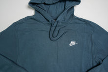 Load image into Gallery viewer, Nike Pullover | S