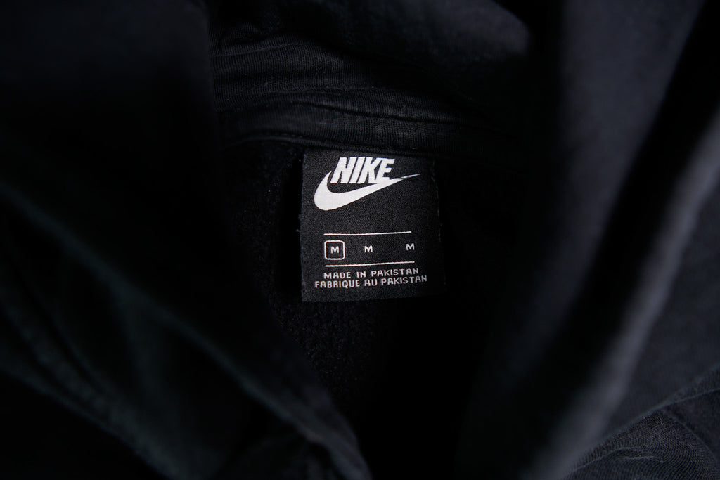 Nike Pullover | M