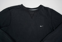 Load image into Gallery viewer, Vintage Nike Sweater | M