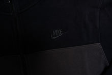 Load image into Gallery viewer, Nike Sweatjacket | M