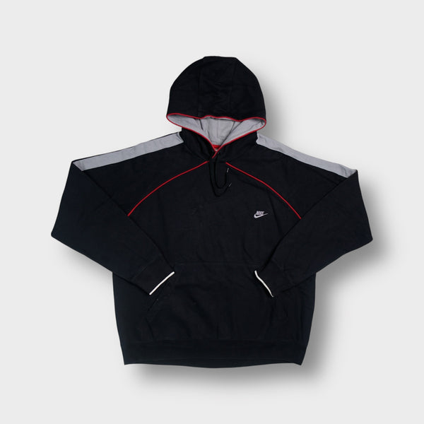 Nike hooded sweater in black featuring grey shoulder panels and an embroidered chest logo