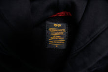Load image into Gallery viewer, Alpha Industries Pullover | M