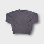 Lyle & Scott knit sweater in grey featuring a ribbed crew neck and raglan sleeves
