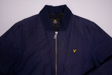 Load image into Gallery viewer, Lyle&amp;Scott Bomber Jacket | XL