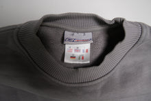 Load image into Gallery viewer, Vintage Reebok Sweater | M