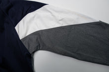 Load image into Gallery viewer, Vintage Champion Trackjacket | XL