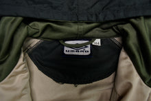 Load image into Gallery viewer, Vintage Umbro Trackjacket | XS