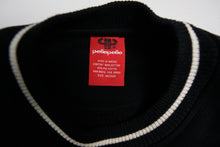 Load image into Gallery viewer, Vintage Pelle Pelle Sweater | M
