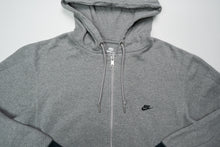 Load image into Gallery viewer, Vintage Nike Sweatjacket | L