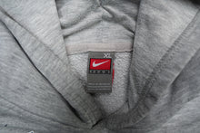 Load image into Gallery viewer, Vintage Nike USA Olympic Team Pullover | M