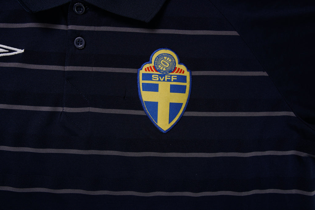 Vintage Umbro x Sweden Poloshirt | XXL