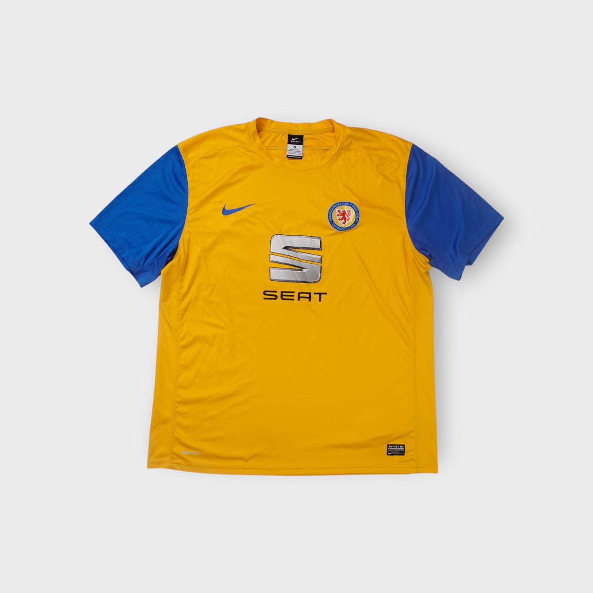 Yellow and blue Nike Eintracht Braunschweig football jersey with SEAT chest print