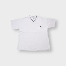 Lade das Bild in den Galerie-Viewer, Nike white V-neck T-Shirt with embroidered swoosh logo on chest and navy collar trim