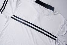Lade das Bild in den Galerie-Viewer, Vintage Nike Agassi Poloshirt | L