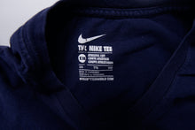 Lade das Bild in den Galerie-Viewer, Nike The Nike Tee T-Shirt | XXL