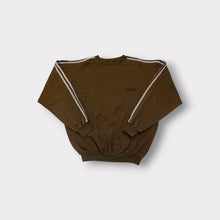 Lade das Bild in den Galerie-Viewer, Adidas sweater in brown featuring embroidered logo lettering on the chest
